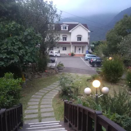 Hengshan 內灣星光流域民宿 מראה חיצוני תמונה