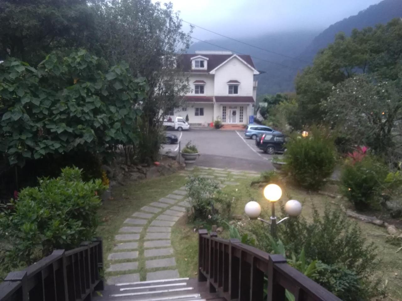 Hengshan 內灣星光流域民宿 מראה חיצוני תמונה